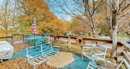 Charming barn-turned-home with hot tub & W/D - quiet location & dog-friendly