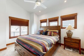 3 多间卧室、上网接入、床单