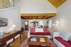 Televisión y reproductor de DVD 