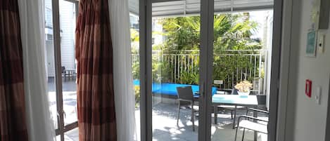 Lägenhet Deluxe - 1 sovrum - utsikt mot poolen | Terrass/Patio