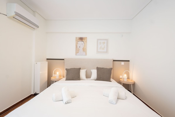 2 chambres, fer et planche à repasser, Wi-Fi gratuit, draps fournis