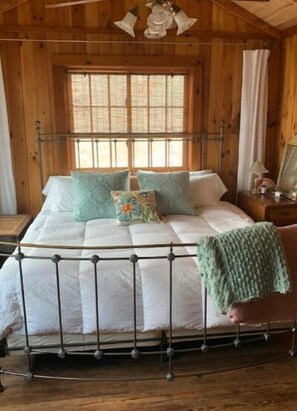 2 soverom, strykejern/-brett, wi-fi (inkludert) og sengetøy