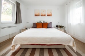 2 habitaciones, tabla de planchar con plancha, wifi y ropa de cama