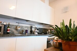 Kühlschrank, Ofen, Geschirrspüler