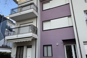 Exterior detail - CN004 - Cesenatico, new penthouse with terrace and Jacuzzi (Cesenatico)