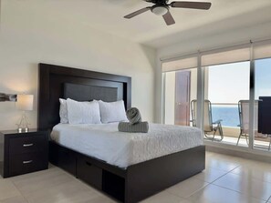 1 غرفة نوم ومكواة/لوح كي وواي فاي وملاءات أسرّة