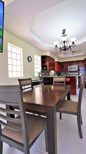 Dining - Tijuana Beach View & Patio 2br 2 ba (Tijuana)