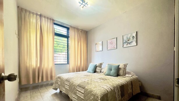 3 dormitorios, tabla de planchar con plancha, wifi y ropa de cama