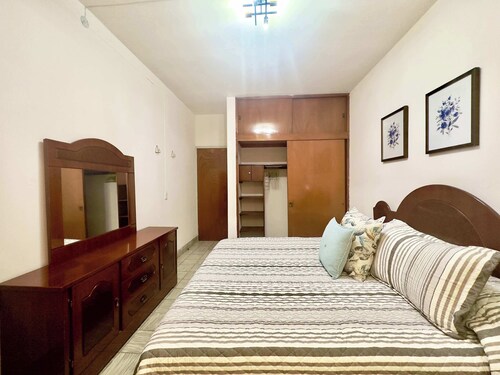Villa by Centro Medico Occidente 3 br