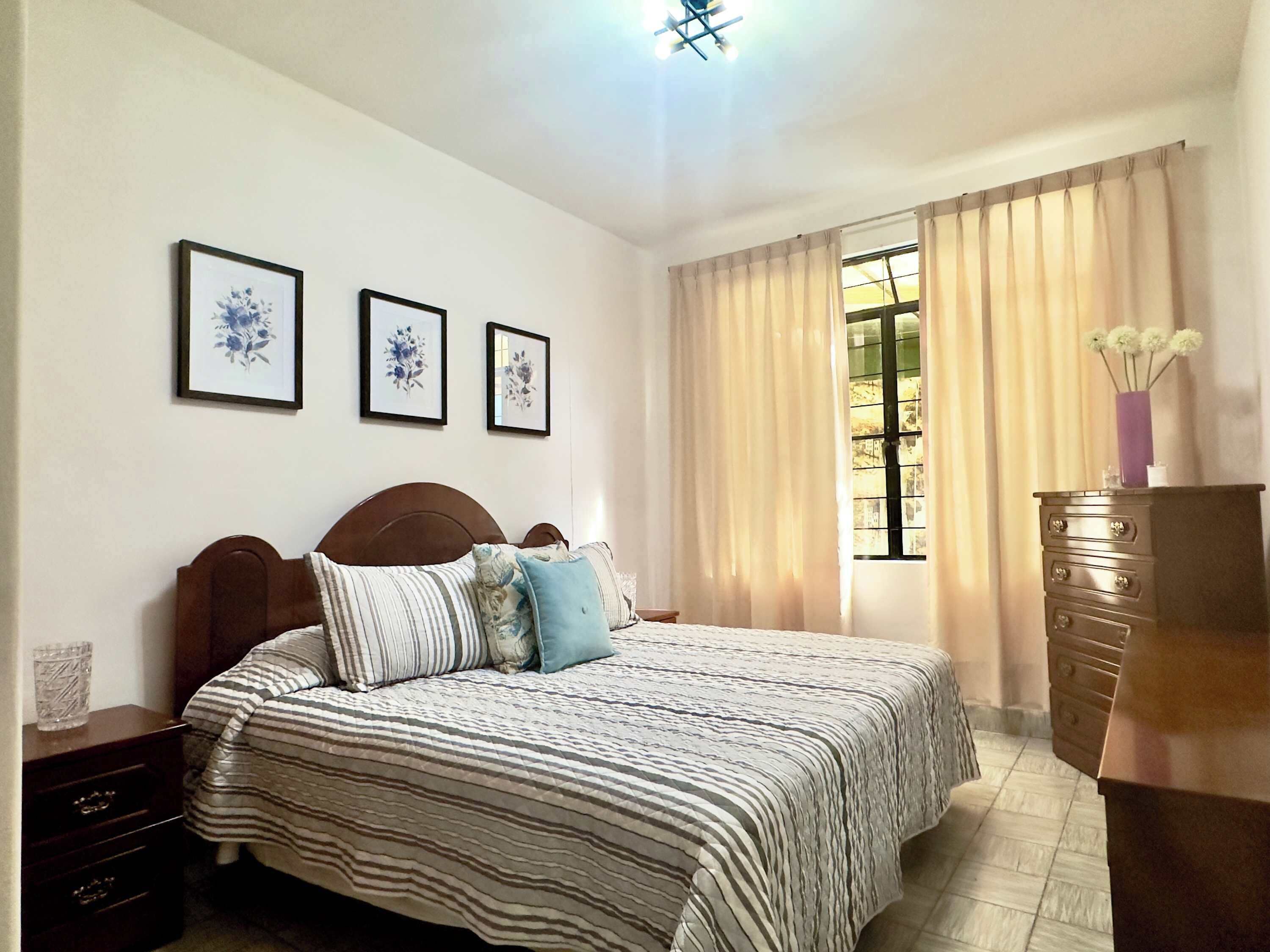 3 Schlafzimmer, Bügeleisen/Bügelbrett, WLAN, Bettwäsche