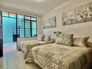 3 dormitorios, tabla de planchar con plancha, wifi y ropa de cama