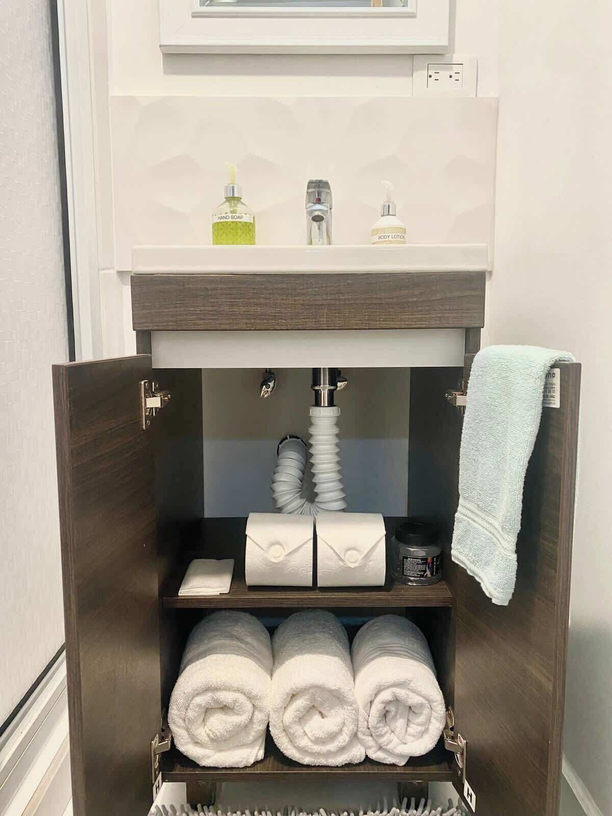 淋浴设施、吹风机、毛巾