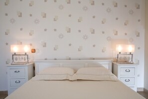 2 quartos, ferros/tábuas de passar roupa, Wi-Fi, roupa de cama