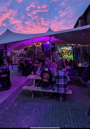 Terrace/patio - The Cwmcarn Hotel (Newport)