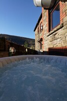 Comfort Studio, 1 Queen Bed, Hill View, Ground Floor | Terrace/patio