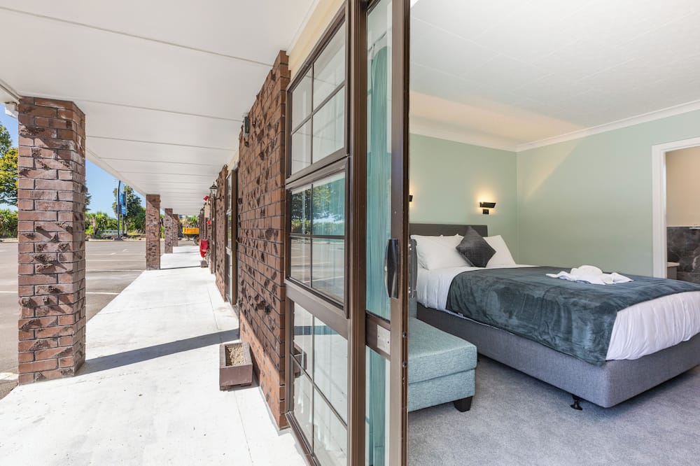 Lavana Motels