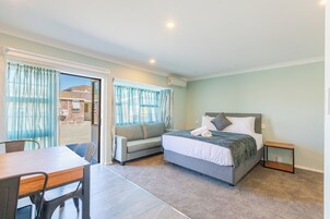 高级套房 | 高档床上用品、免费 WiFi、床单