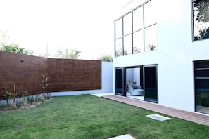 Exterior - Garden Zen Loft (Flamingos)