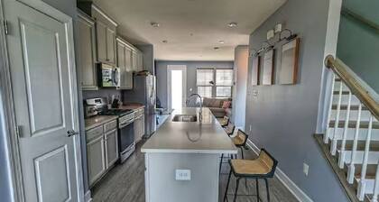 Luxury Home Near Washington DC & FedEx Field!