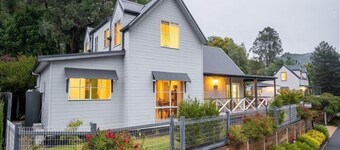 BlueMill Lodge - The Perfect Place for Couples or Families!