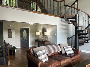 Smart TV - Million Dollar View Near Asheville, NC (Black Mountain)