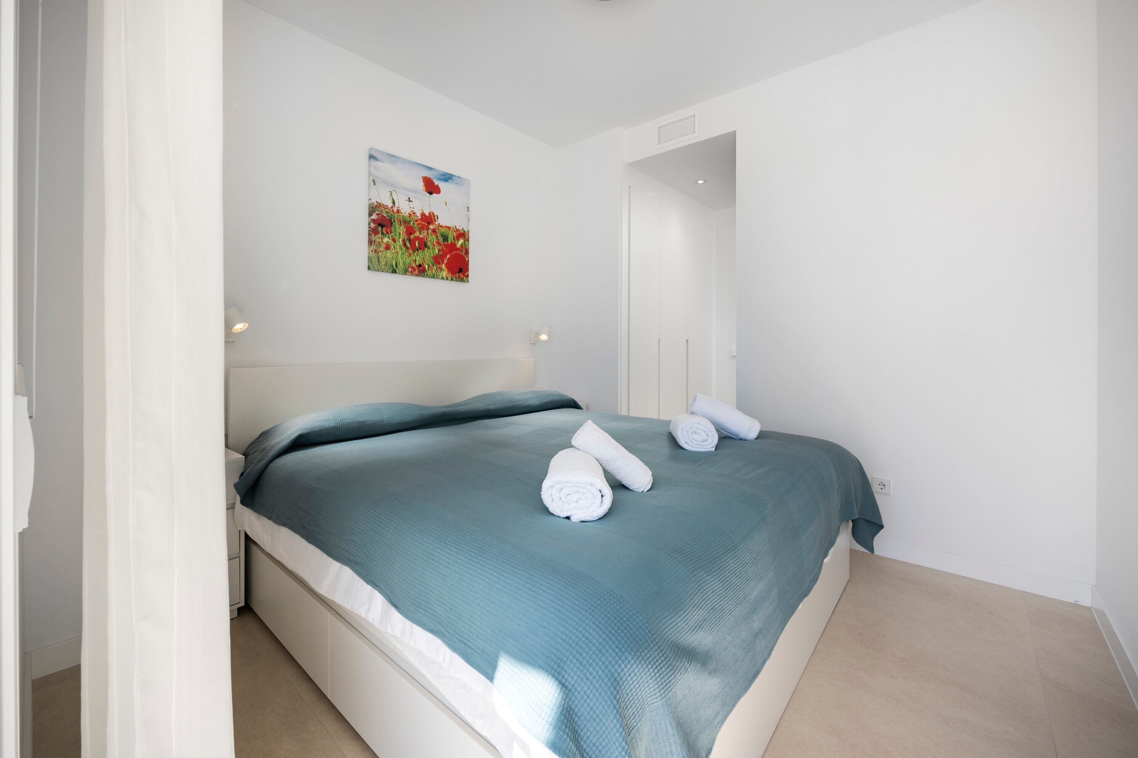 2 slaapkamers, een strijkplank/strijkijzer, gratis wifi, beddengoed