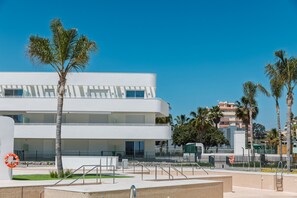 Exterior - Apartment 'Horus 051' with Sea View, Wi-Fi and Air Conditioning (Torre del Mar)