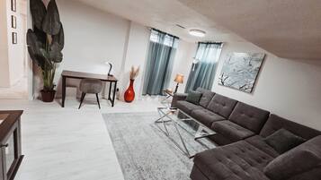 Family House, Garden View | Living area