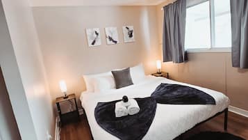 Family House, Garden View | 5 bedrooms, free WiFi