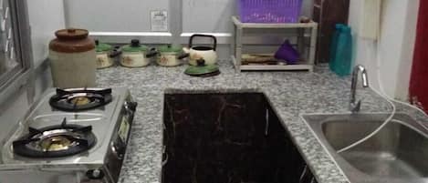 Comfort Shared Dormitory | Private kitchen