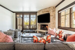 Smart TV, fireplace - Luxury Ski-in, Ski-out Deer Valley Empire Pass with Amenities (Park City)