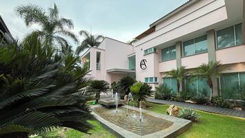 Façade de lâhĂ©bergement