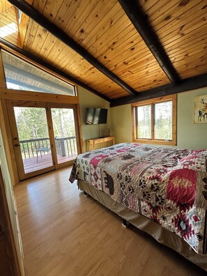 5 habitaciones, cuna de viaje, wifi gratis y ropa de cama 