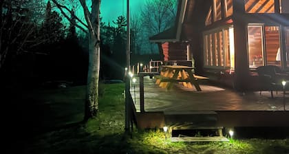 Secluded Log home Oasis on Golden Pond