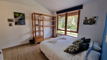 Comfort Quadruple Room, Multiple Beds, City View | Premium bedding, travel crib, free WiFi, bed sheets