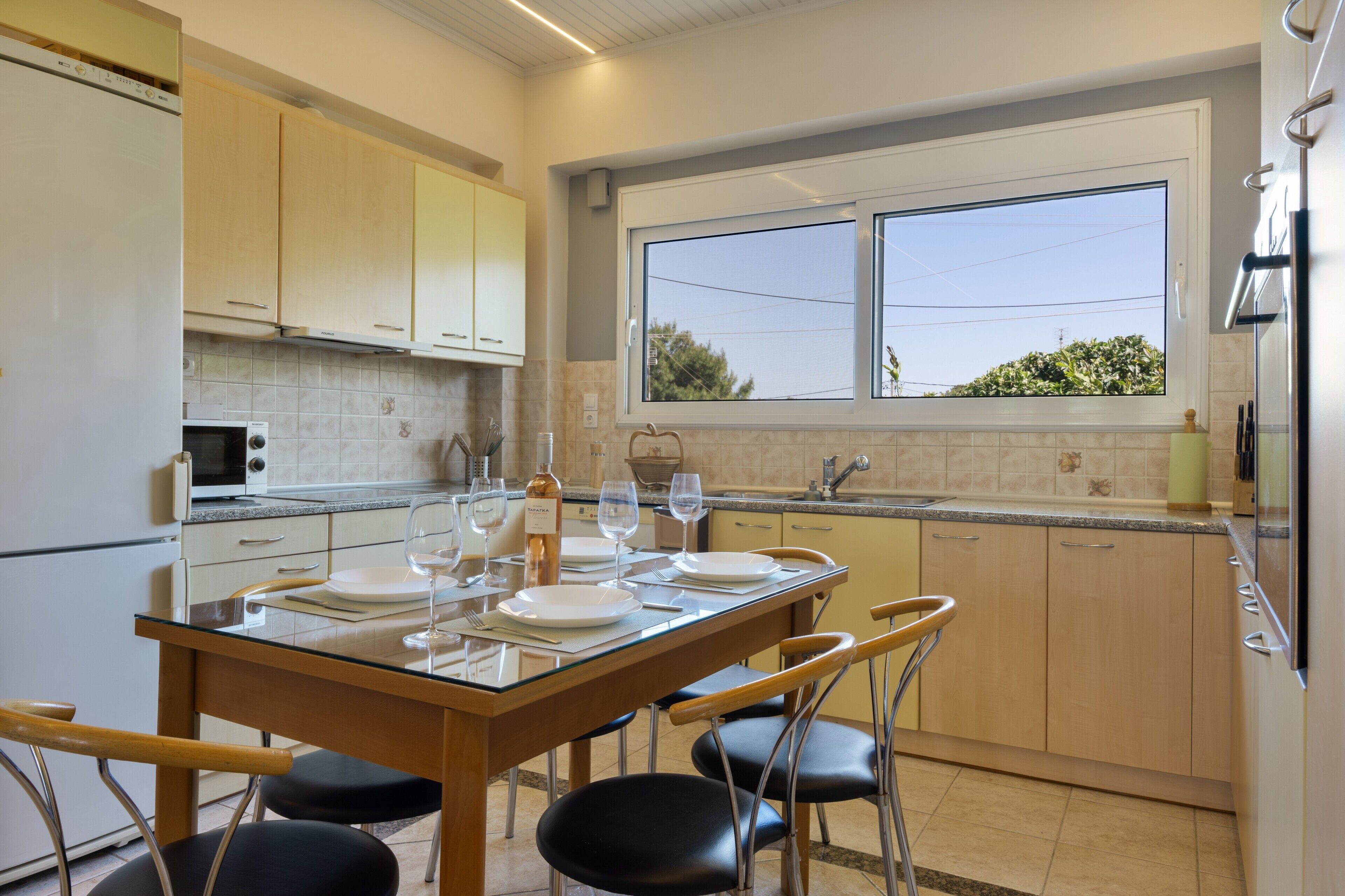 Kühlschrank, Ofen, Herdplatte, Geschirrspüler