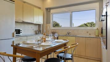 Kühlschrank, Ofen, Herdplatte, Geschirrspüler