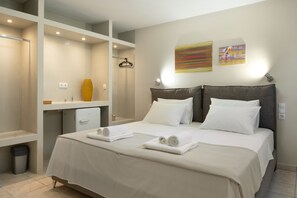 1 bedroom, free WiFi, bed sheets - Room 'Lower Level 6' with Shared Terrace, Wi-Fi & Air Conditioning (????????S)