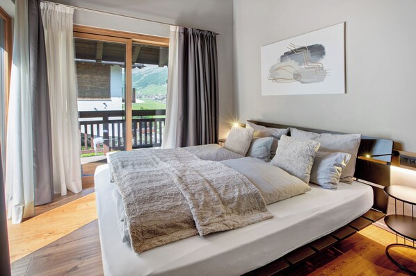 3 bedrooms, free WiFi, bed sheets