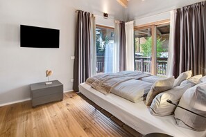 3 bedrooms, free WiFi, bed sheets