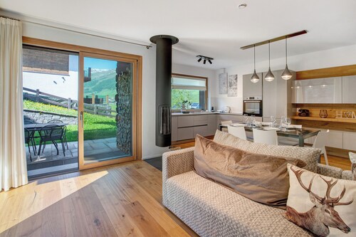 Chalet 'Spark Chalet e Spa Livigno' avec vue montagne et spa privé