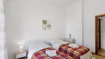 2 Schlafzimmer, Bügeleisen/Bügelbrett, kostenloses WLAN, Bettwäsche