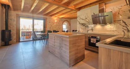 Chalet "Les 3 Som" avec vue sur la montagne, terrasse privée et Wi-Fi