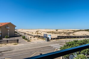 Property grounds - Modern apartment with terrace and direct beach access (Biscarrosse)