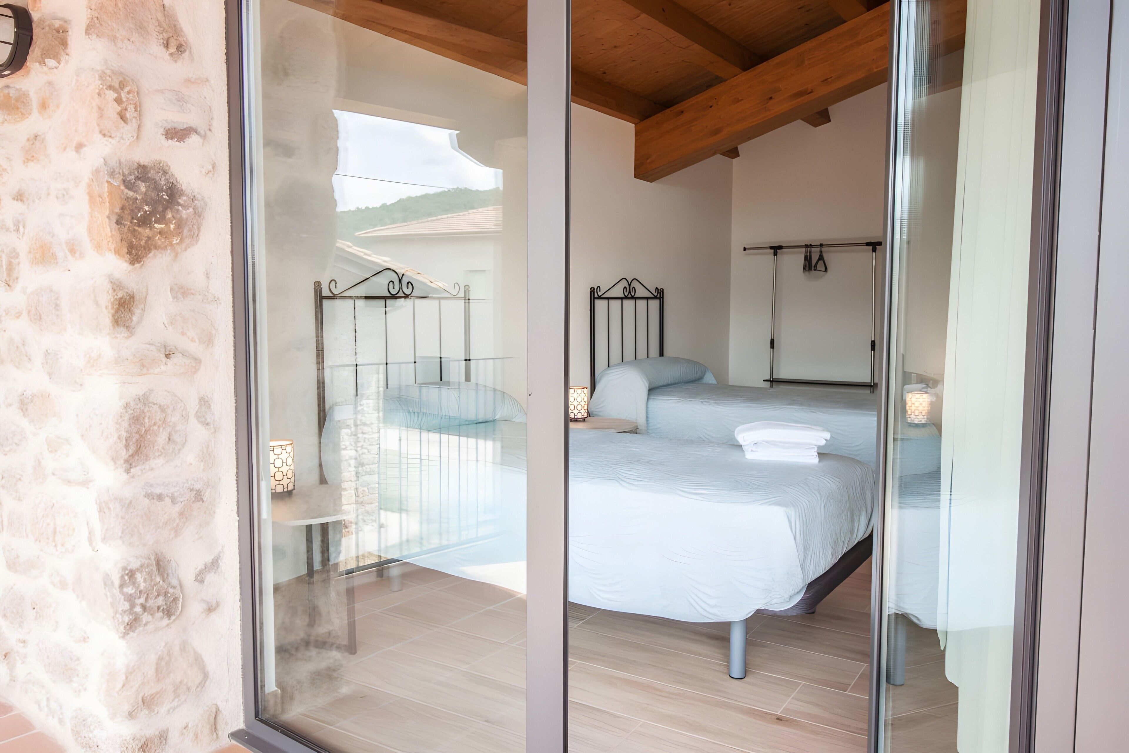 2 chambres, Wi-Fi gratuit, draps fournis