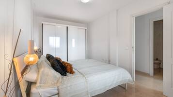 1 bedroom, iron/ironing board, free WiFi, bed sheets