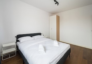 2 dormitorios, tabla de planchar con plancha, wifi y ropa de cama