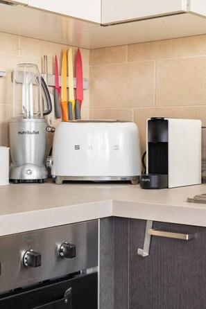 Fridge, microwave, oven, stovetop - Urban Nest for 2 person (Milano)