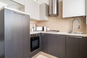 Fridge, microwave, oven, stovetop - Hostmate - Milano - Fezzan (Milano)