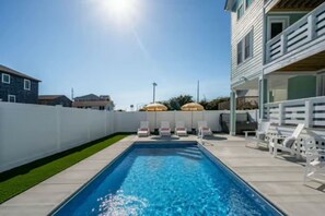 Pool - Walk To Beach,  Brewery - Private Pool & Hot Tub! (Kill Devil Hills)